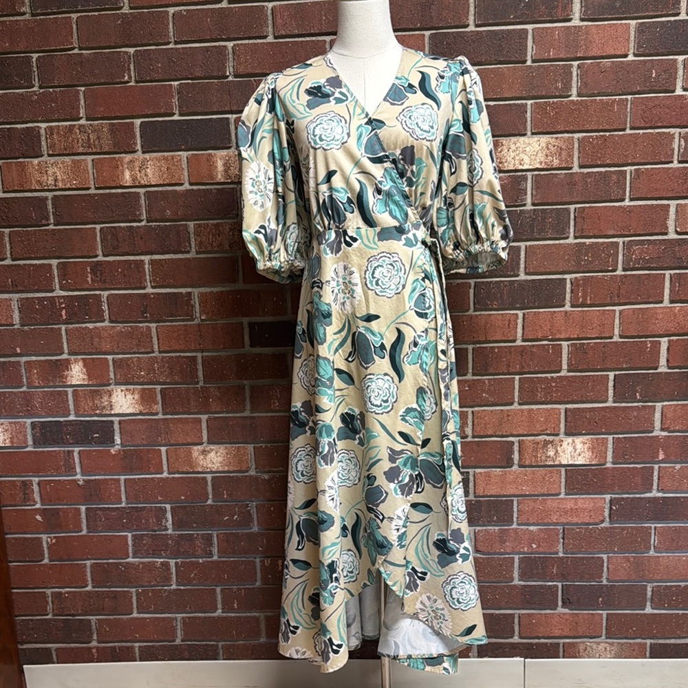 Abbey Glass Wraparound Floral Dress Size XS